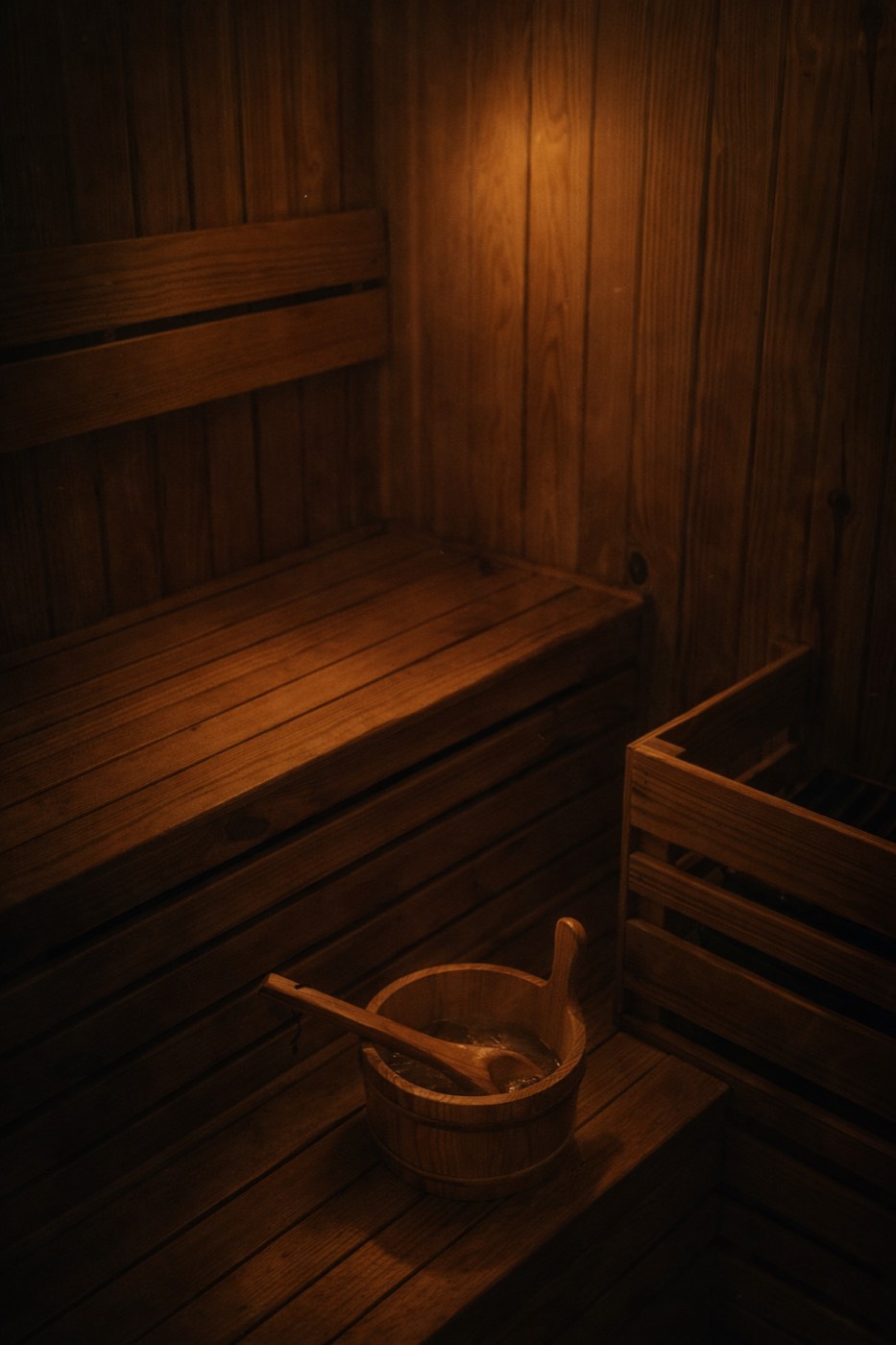 Pink salt sauna